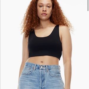 Aritzia Contour tank top